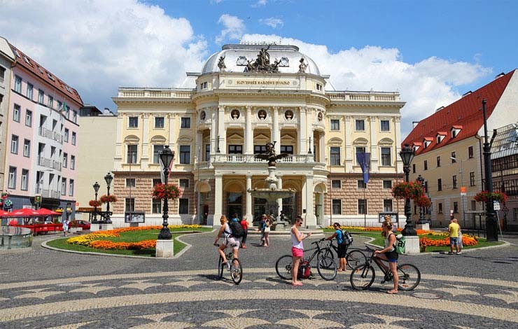Slovenské národné divadlo